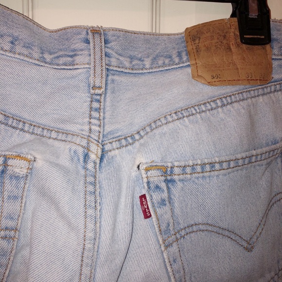 Vintage 501 Levi’s Ultra Light Wash - Picture 5 of 7